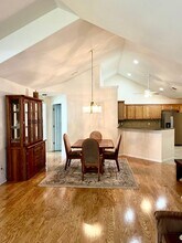 30 Wildwood Dr in Georgetown, TX - Foto de edificio - Building Photo