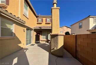8996 Partridge Hill St in Las Vegas, NV - Building Photo - Building Photo