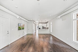 2111 11th St NW in Washington, DC - Building Photo - Building Photo