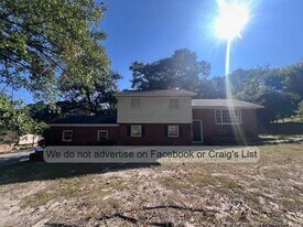 834 Edenwood Dr in Fayetteville, NC - Building Photo