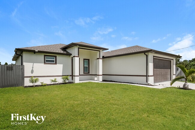 1511 Terry Ave S in Lehigh Acres, FL - Building Photo - Building Photo