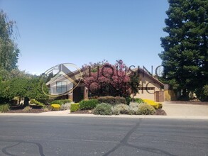 2945 Bridlewood Dr in El Dorado Hills, CA - Building Photo - Building Photo