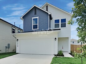 2738 Meadowood Heights in New Braunfels, TX - Building Photo