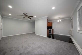 429 Main St in Northport, NY - Building Photo - Building Photo