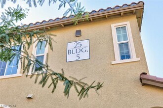 25 Barbara Ln-Unit -17 in Las Vegas, NV - Building Photo - Building Photo