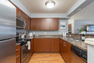 Cedar Falls in Portland, OR - Building Photo - Interior Photo