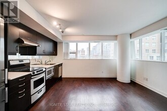 320 Richmond St E in Toronto, ON - Building Photo - Building Photo