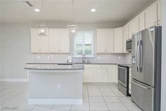 15720 Angelica Dr in Alva, FL - Building Photo - Building Photo