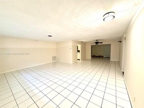 2609 Madison St in Hollywood, FL - Building Photo - Building Photo