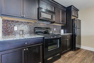 Platinum Pines in Muskegon, MI - Building Photo - Building Photo