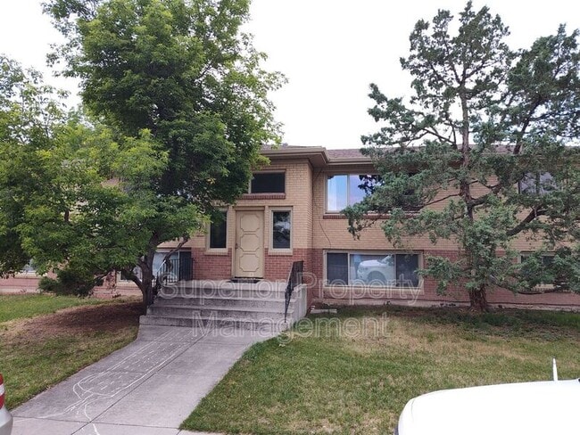 property at 3021 Kelley Dr