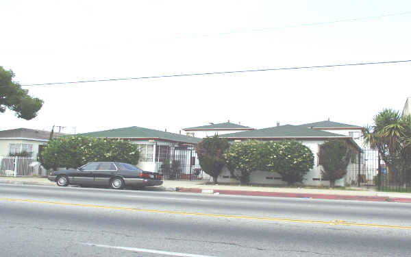 11148 S Normandie Ave in Los Angeles, CA - Building Photo