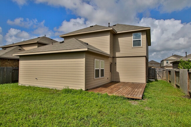 2209 Onyx Ct in Texas City, TX - Building Photo - Building Photo
