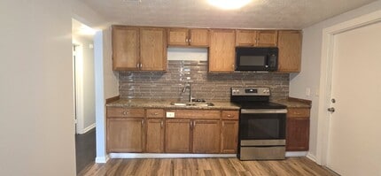 2011 W 5th St in Jacksonville, FL - Building Photo - Building Photo