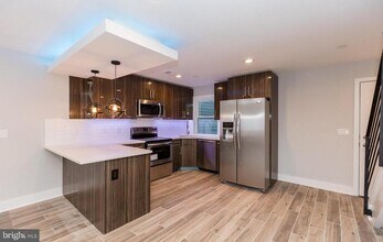 2564 Frankford Ave in Philadelphia, PA - Building Photo - Building Photo