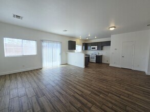 1928 Salvation St in Las Vegas, NV - Building Photo - Building Photo