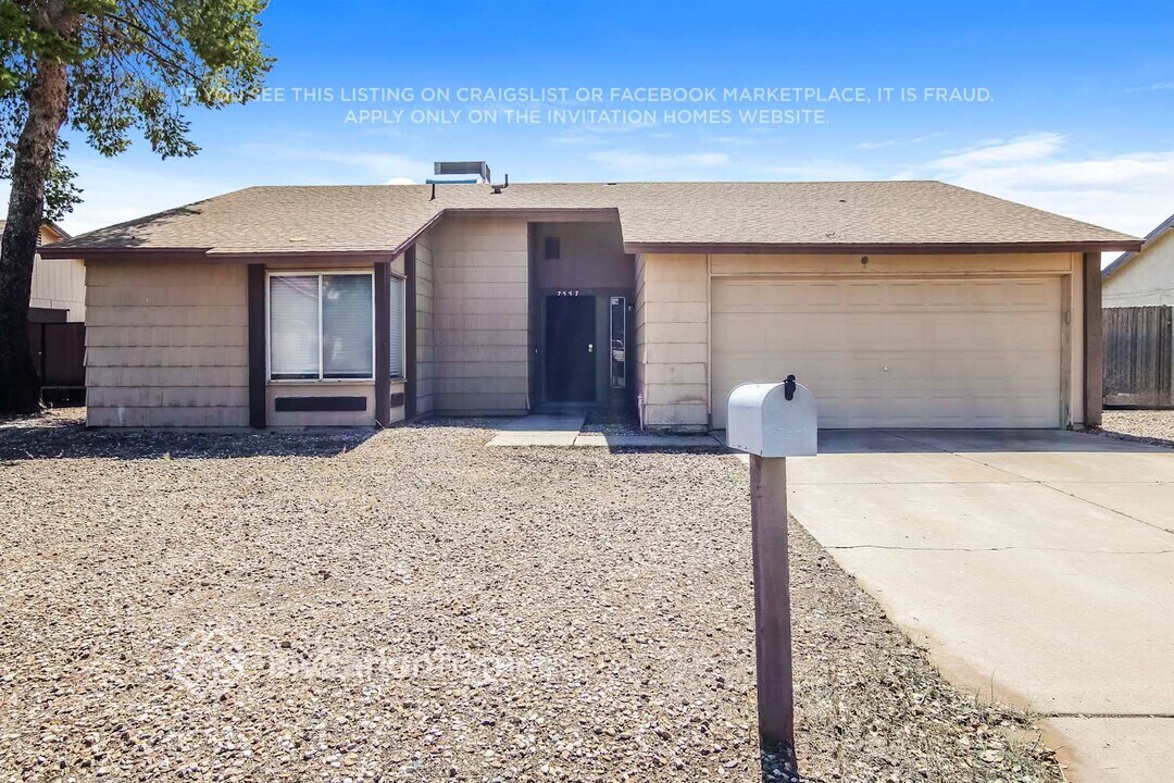 7557 W Wolf St in Phoenix, AZ - Building Photo