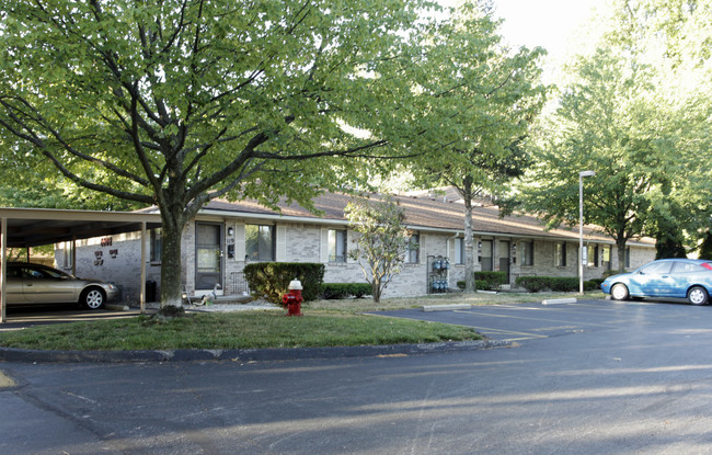 Convent Park Apartments in Sylvania, OH - Building Photo - Building Photo