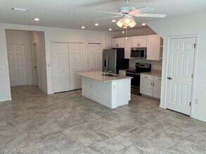 14093 Oviedo Pl in Tice, FL - Building Photo - Building Photo