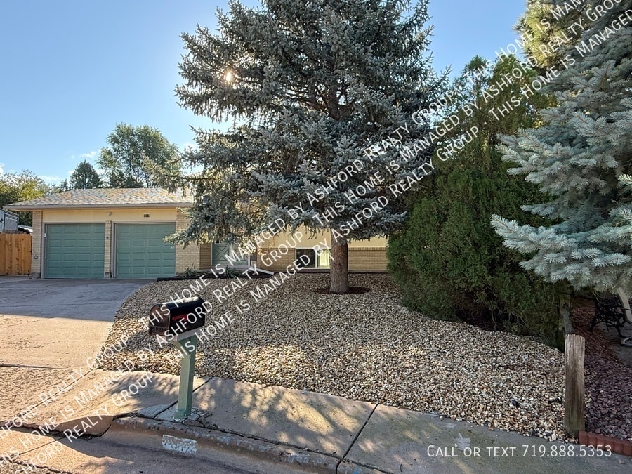 7317 Liberty Ct in Fountain, CO - Building Photo