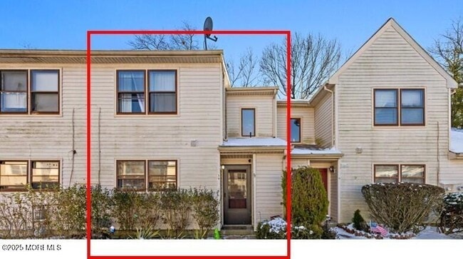 property at 39 Pin Oak Ln