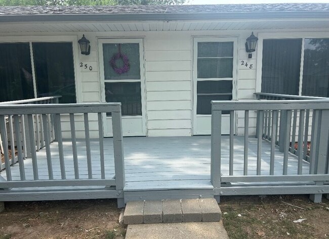 property at 256 W Drahner Rd