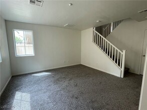 8925 Carter Montgomery Ave in Las Vegas, NV - Building Photo - Building Photo