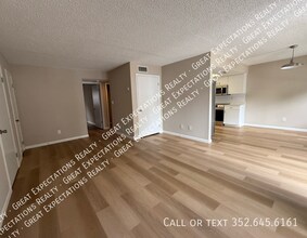 143 SE 13th Ave in Ocala, FL - Building Photo - Building Photo