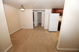 5405 Indian River Dr in Las Vegas, NV - Building Photo - Building Photo