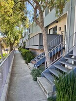 8176 Manitoba St in Playa Del Rey, CA - Building Photo