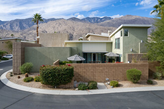 OCEO in Palm Springs, CA - Building Photo - Building Photo