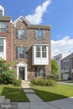 9912 Vista Pointe Dr in Upper Marlboro, MD - Foto de edificio - Building Photo