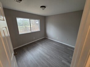 1352 Dianne Dr in Jackson, MS - Building Photo - Building Photo