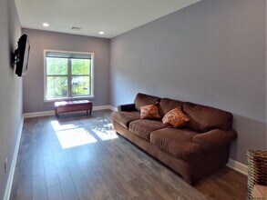 15 Lancaster Pl in Ballston Spa, NY - Building Photo - Building Photo