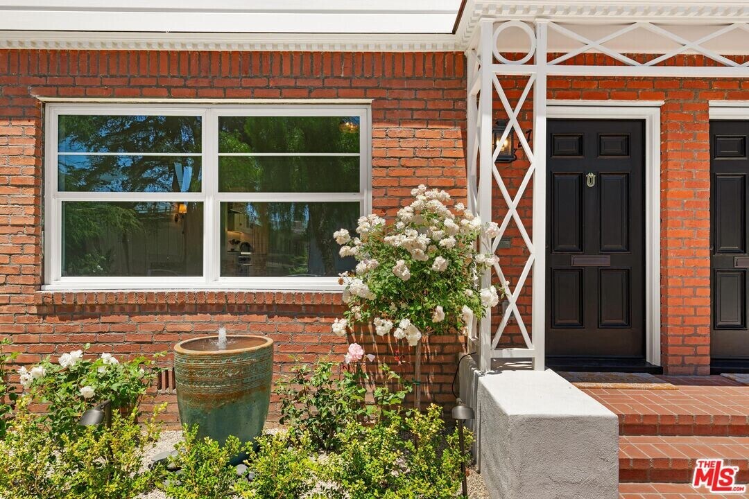 827 Idaho Ave in Santa Monica, CA - Building Photo