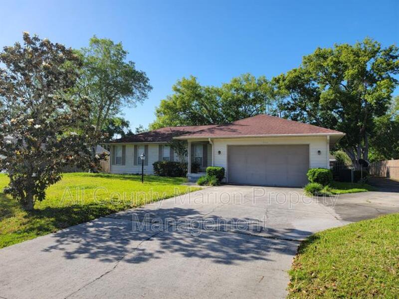 5460 SE 22nd Pl in Ocala, FL - Building Photo