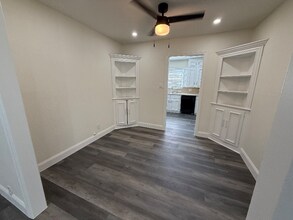 116 W Park Row Dr in Arlington, TX - Foto de edificio - Building Photo