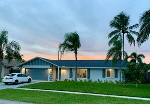 1381 Wyndcliff Dr in Wellington, FL - Building Photo