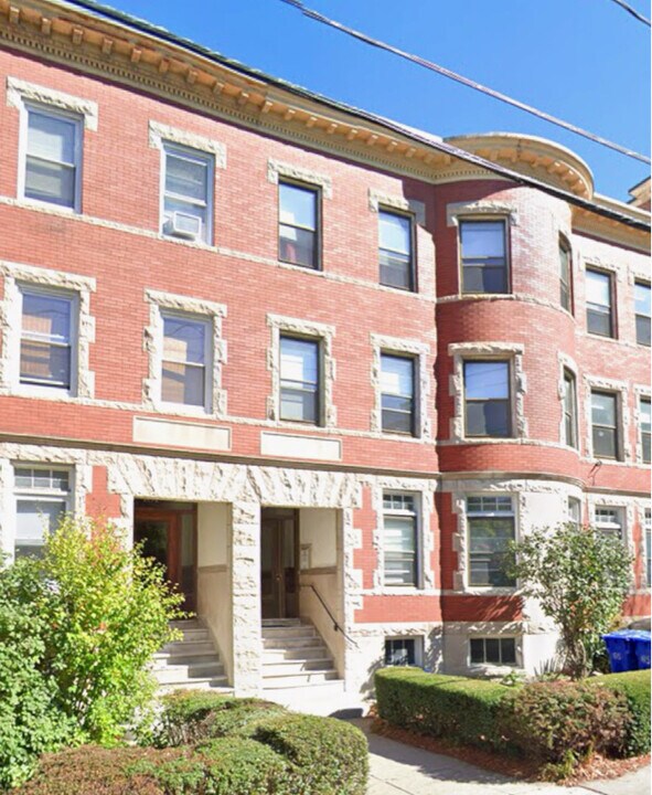 187 Winthrop Rd in Brookline, MA - Building Photo