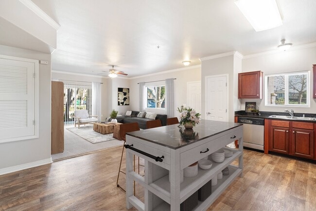 Wolf Ranch Condominium Rentals in Sacramento, CA - Building Photo - Building Photo