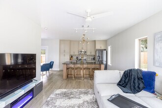 1940 Green Hill Dr in Canyon Lake, TX - Building Photo - Building Photo