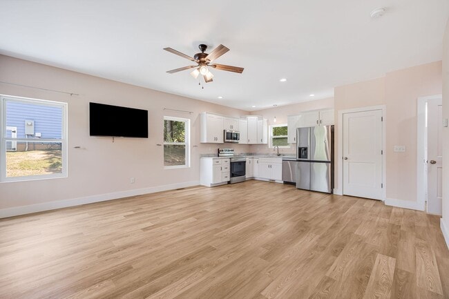 property at 619 Salem Heights Ln