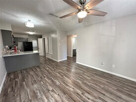 2006 Jane St in Longview, TX - Building Photo