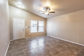 10712 Blue Sage Cir in El Paso, TX - Building Photo - Building Photo