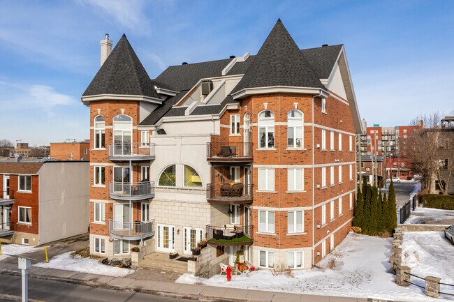 2800 Saint-Joseph Boul