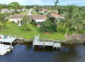 208 Sims Creek Dr in Jupiter, FL - Building Photo - Building Photo