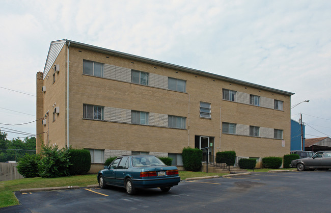 Royal Glen Apartments in Cincinnati, OH - Foto de edificio - Building Photo