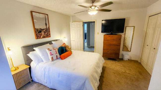 property at 705 Canyon Bend Rd