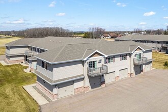 Heritage Estates in Marshfield, WI - Foto de edificio - Building Photo