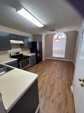 16603 N Meadow Dr in Houston, TX - Building Photo - Building Photo